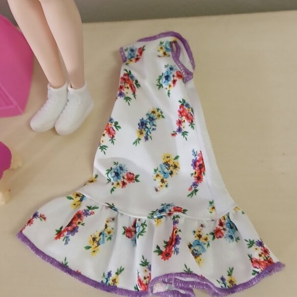 Red haired Barbie with pets - Picture 7 of 8